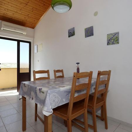 Little Heaven On Earth - Apartmani Martina Vlašići エクステリア 写真